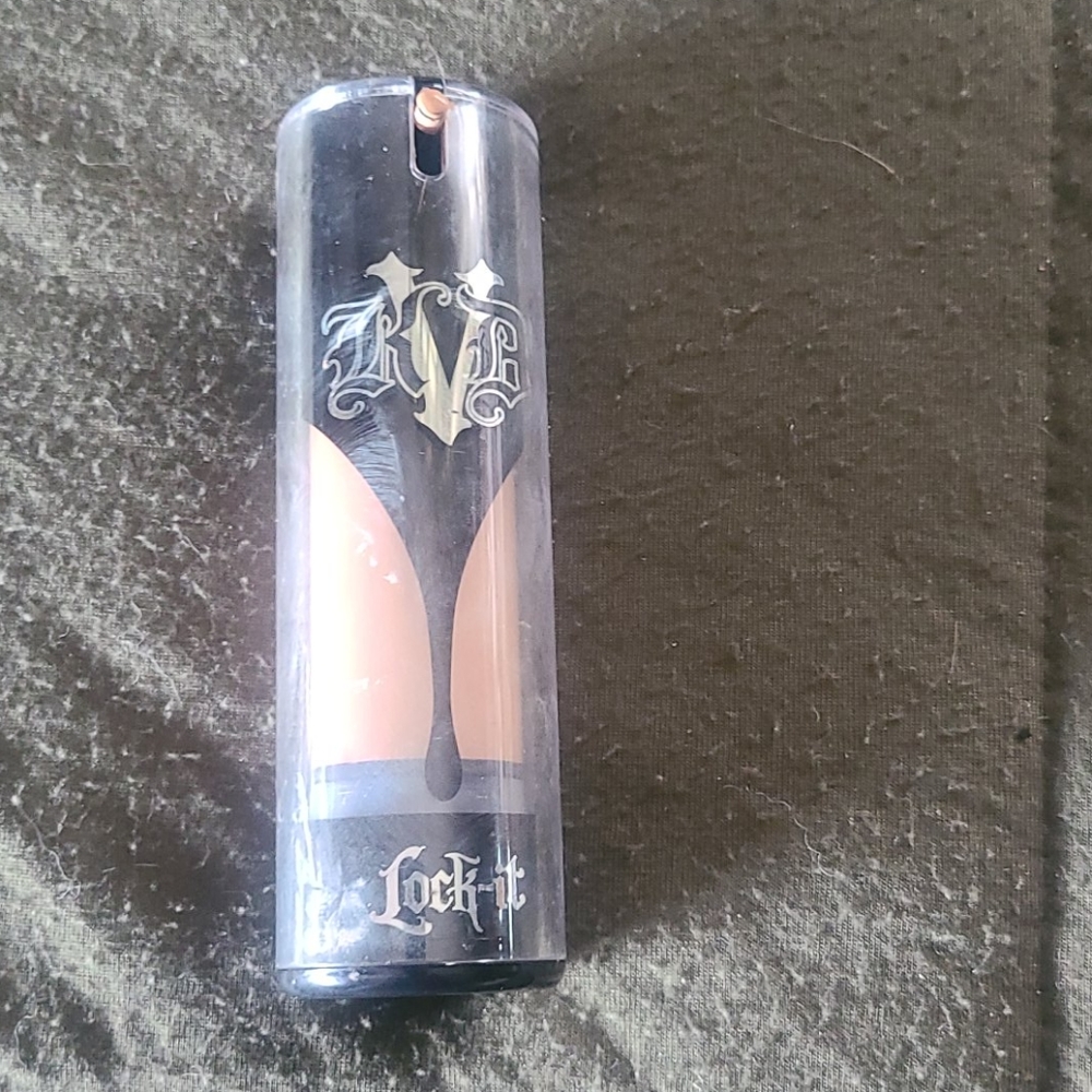 Kat Von D Lock it